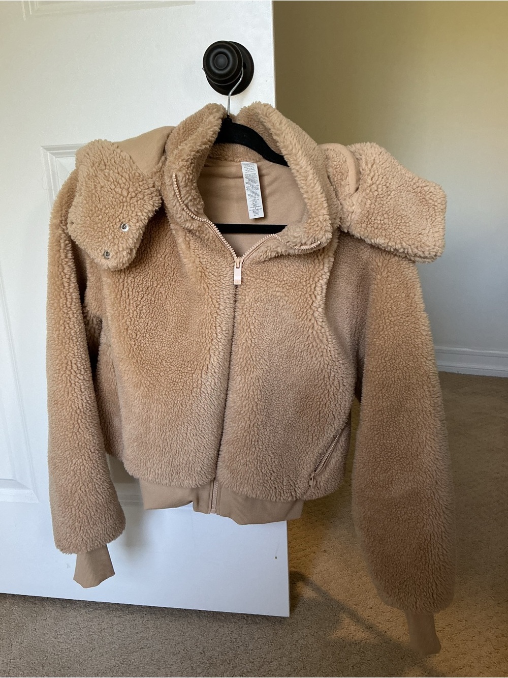 ALO Yoga Plush Teddy Jacket in Camel Beige - Picture 2 of 5